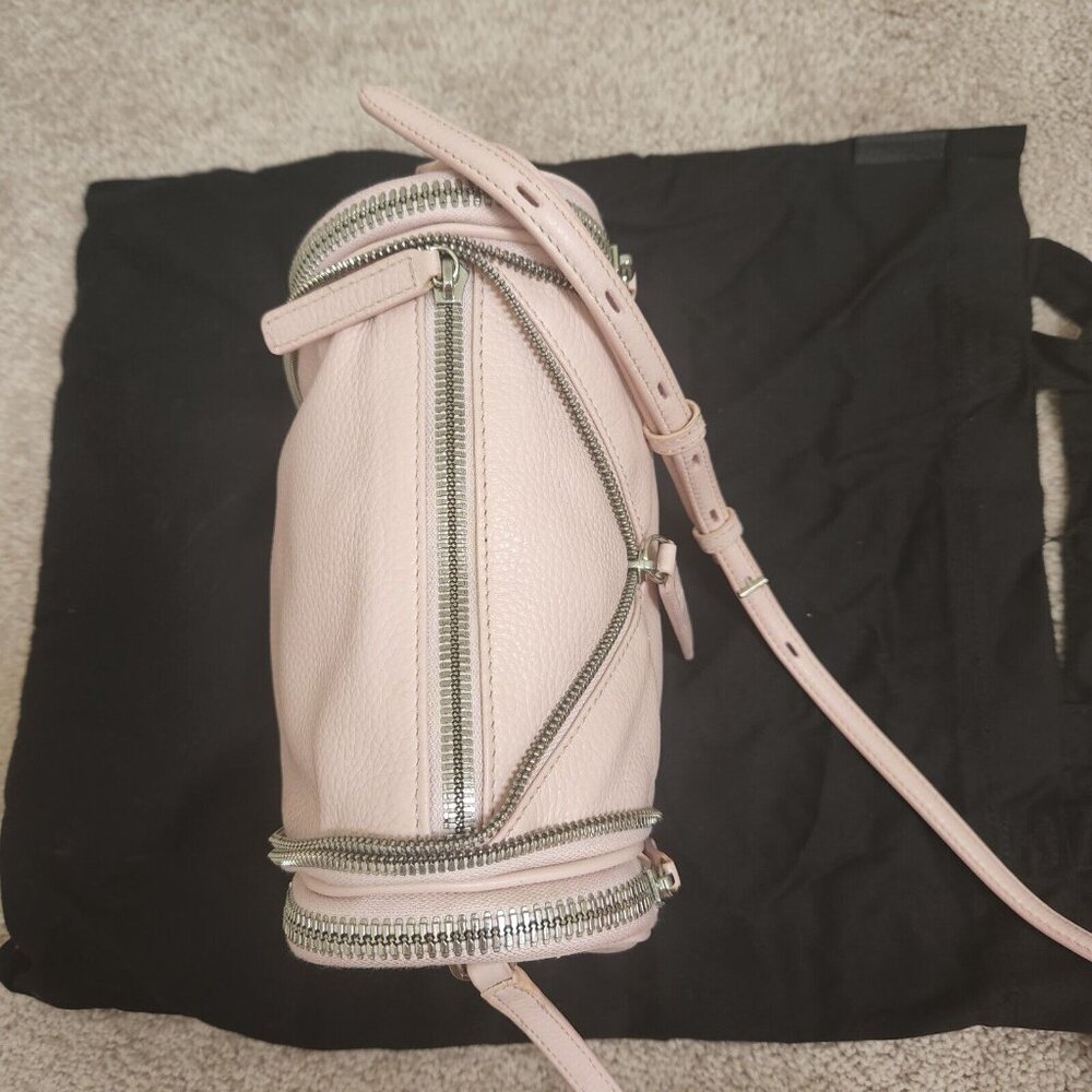 Kara Pebbled Leather Pink two-way wear crossbody bag - Picture 4 of 16